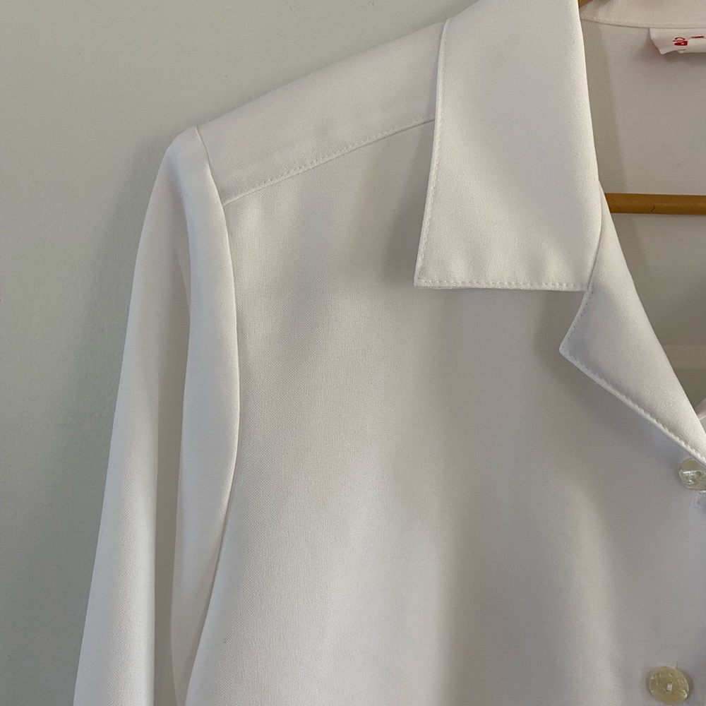 SOLD ELSEWHERE - Vintage white button-up blouse by Alia - Picture 4 of 6